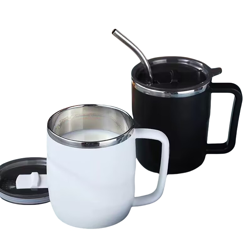 Coffee Equipment And Tools - Caneca de café isolada com tampa